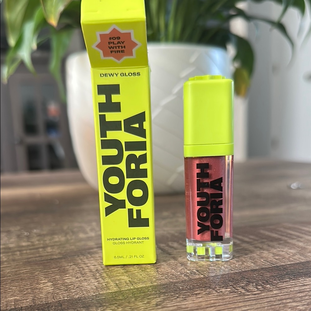Youthforia Dewy Gloss Lip Gloss - Play With Fire
